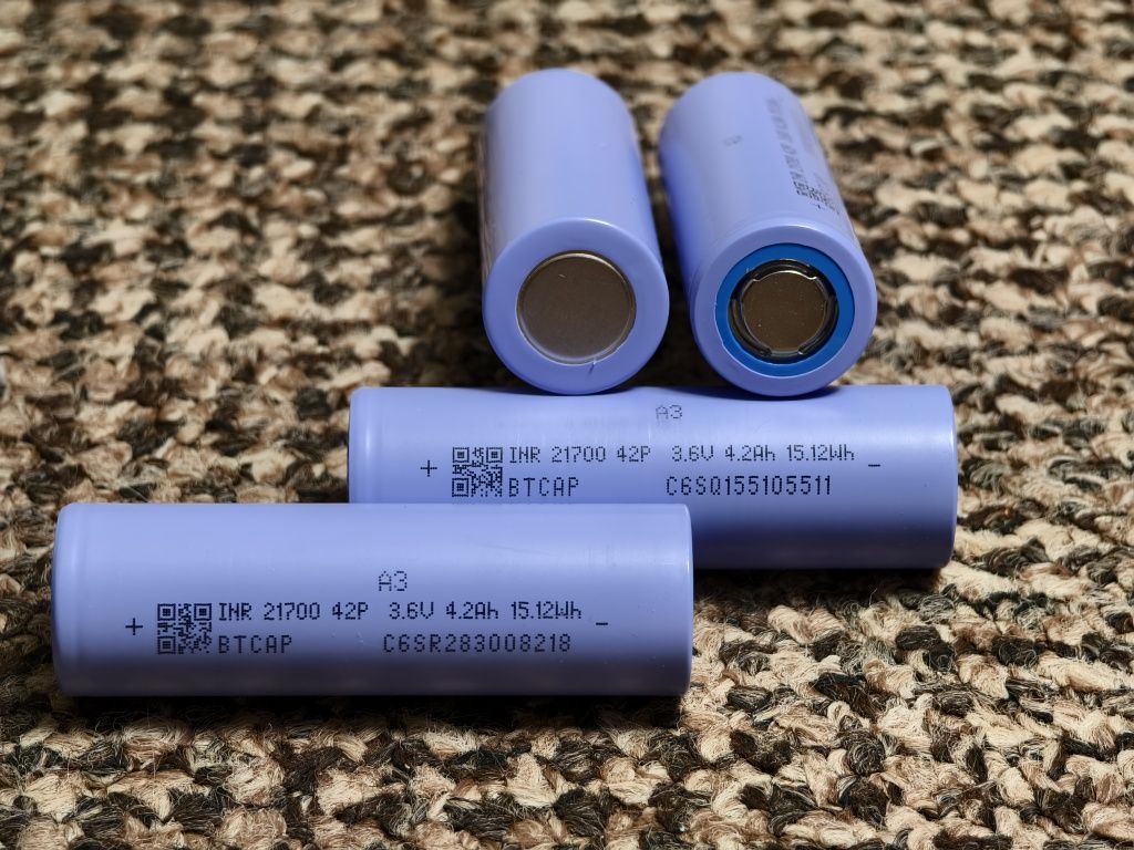 Акумулятор 21700 BTCAP INR42P опір 3-4мОм! Високоток 70А! 4200Ma