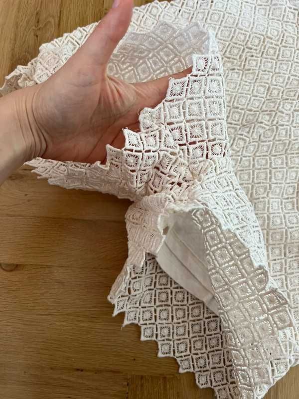 Kombinezon elegancki koronkowy boho beżowy jasny kremowy H&M