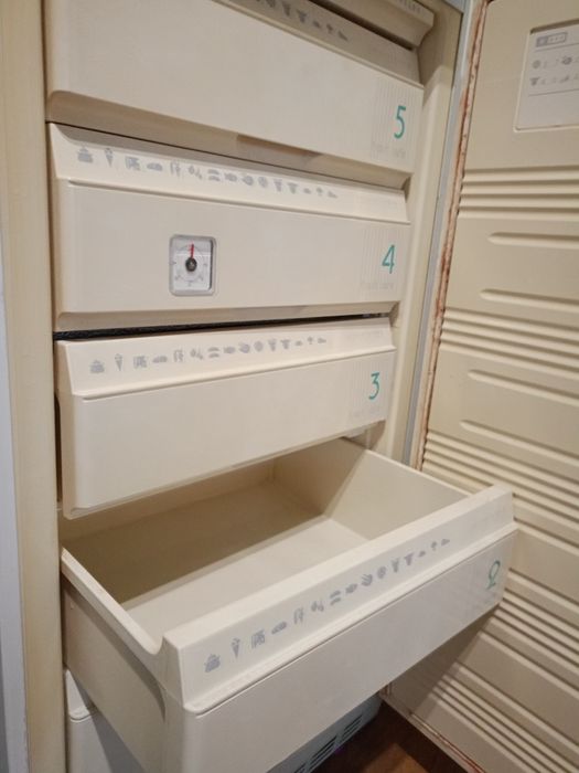 Морозилка морозильна камера