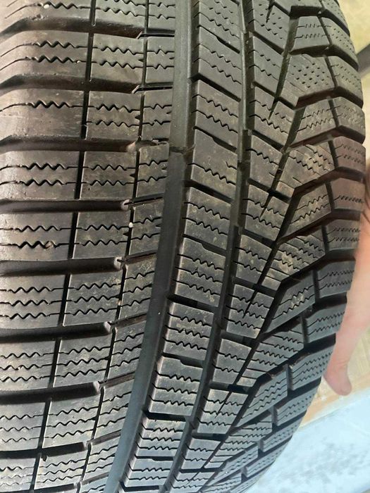 Зима 225/50 17 Hankook Winter i*cept EVO 2 Комплект вживаної гуми