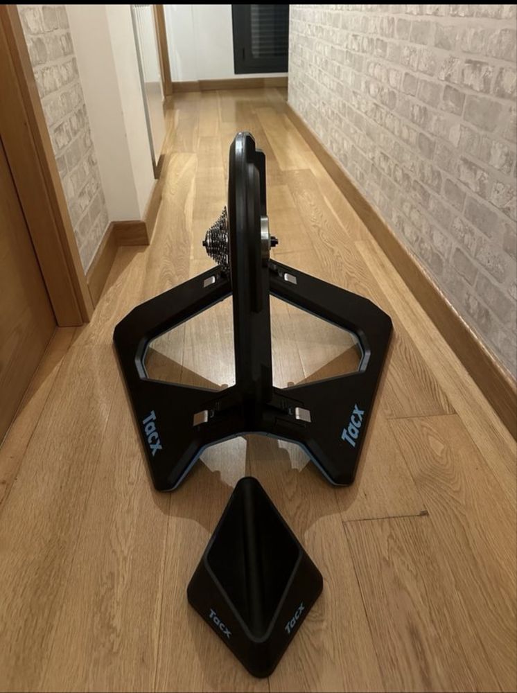 Trainer Tacx Neo 2T
