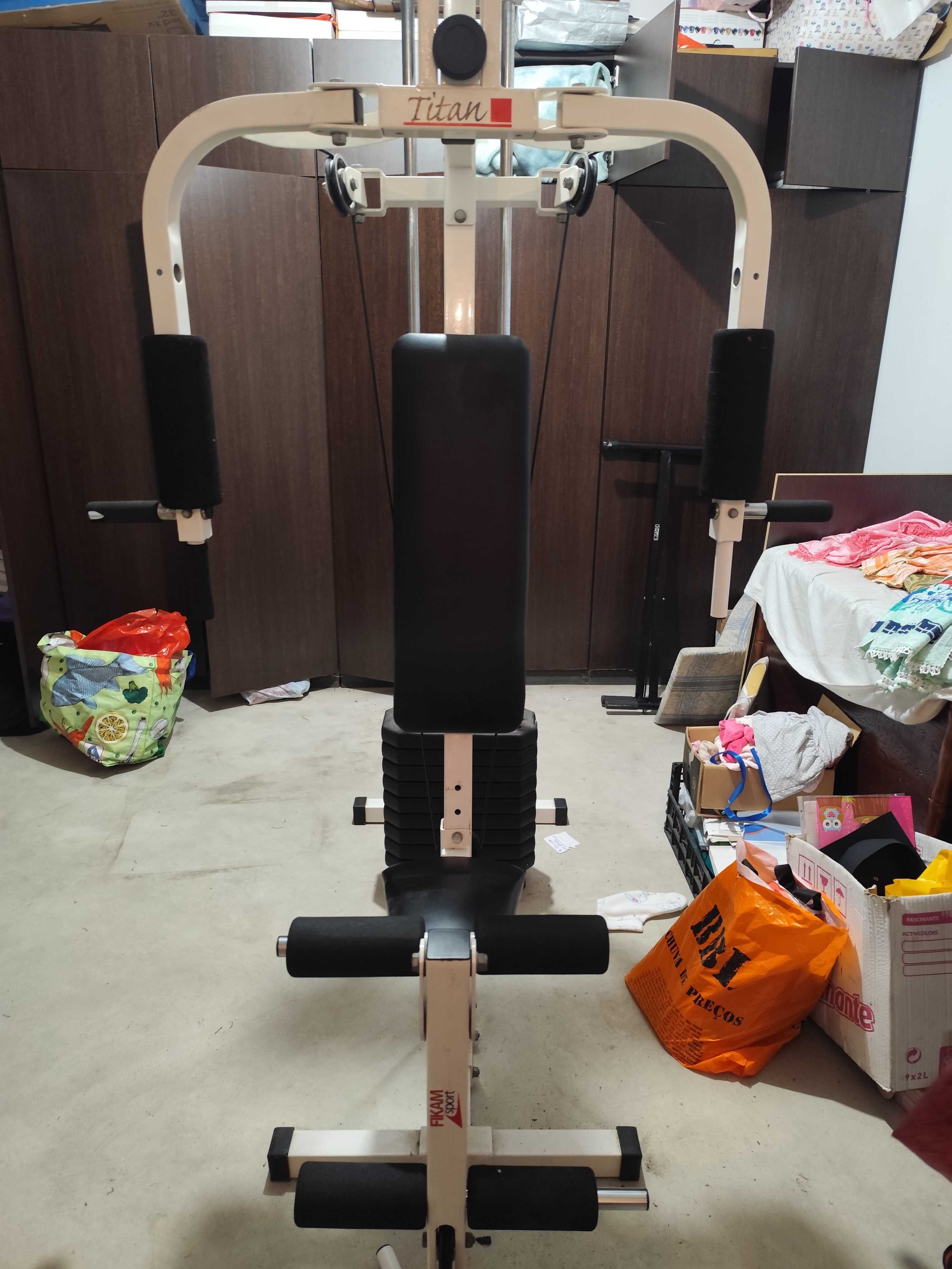 Maquina de musculação