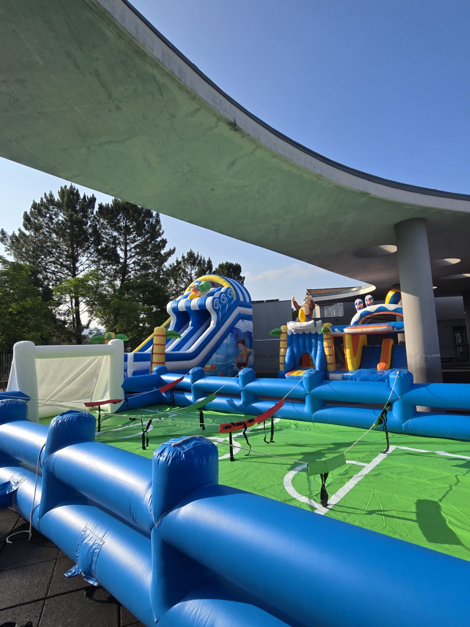 Insufláveis e equipamentos para eventos