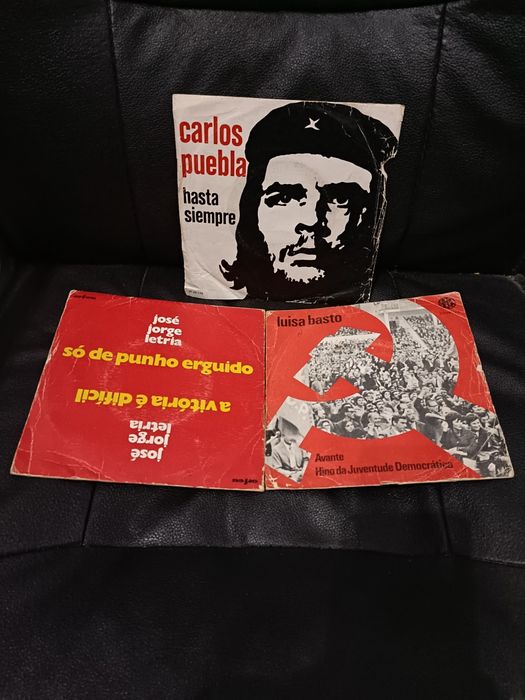 Singles revolucionários