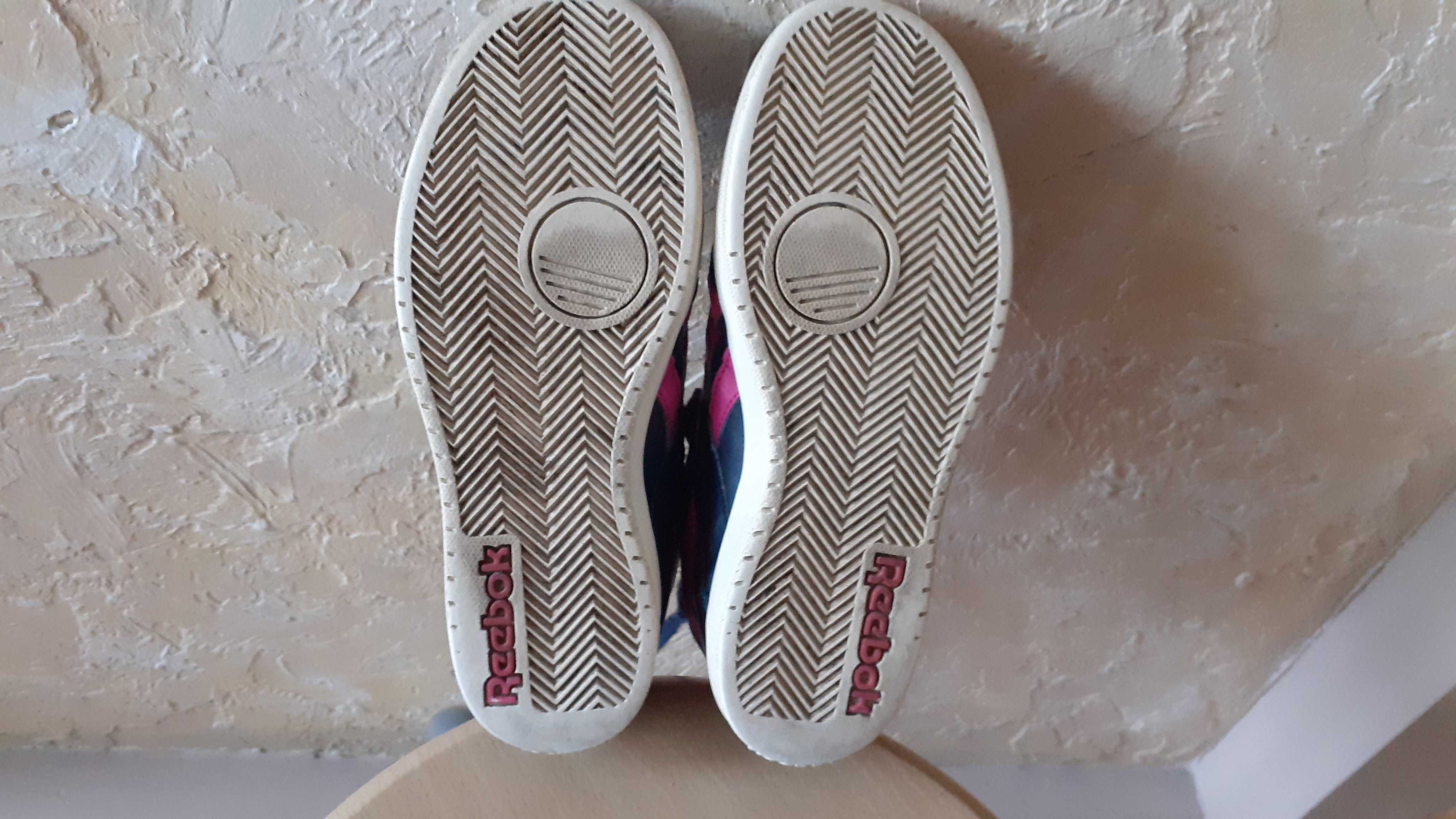 adidasy dziecięce marki reebok używane roz 33 kolekcja royal flag