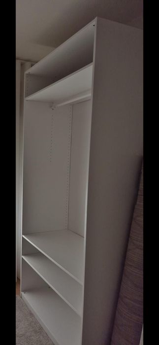 Roupeiro branco s/ gavetas