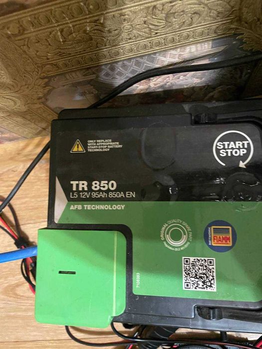 Зарядна установка / станція / акамулятор  / інвертор