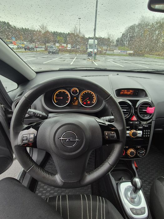 Opel Corsa 1.3 cdti Automat!