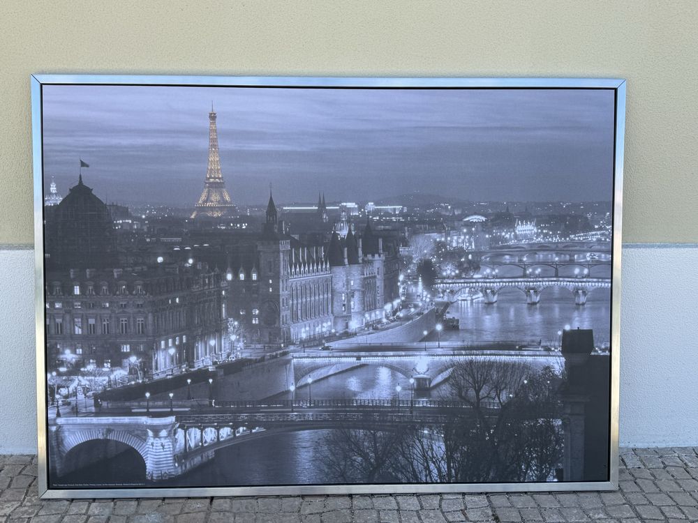 (1,40x1m) Tela com moldura prateada de Fotografia da cidade Paris