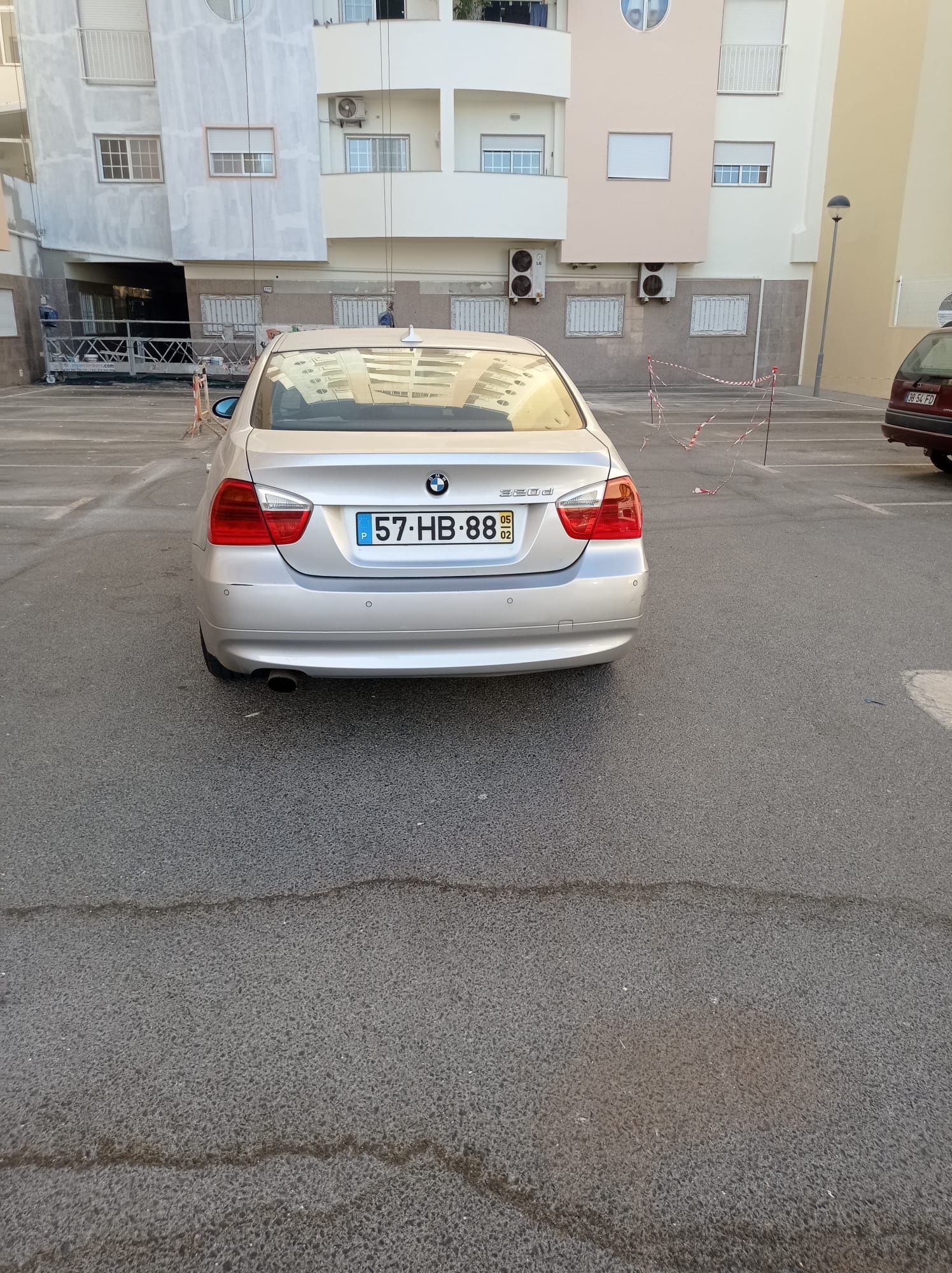 BMW 320d Prateado
