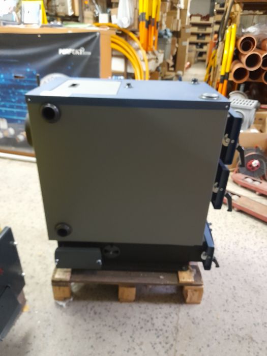 Kocioł  Zasypowy ZN Dworek 12 kw