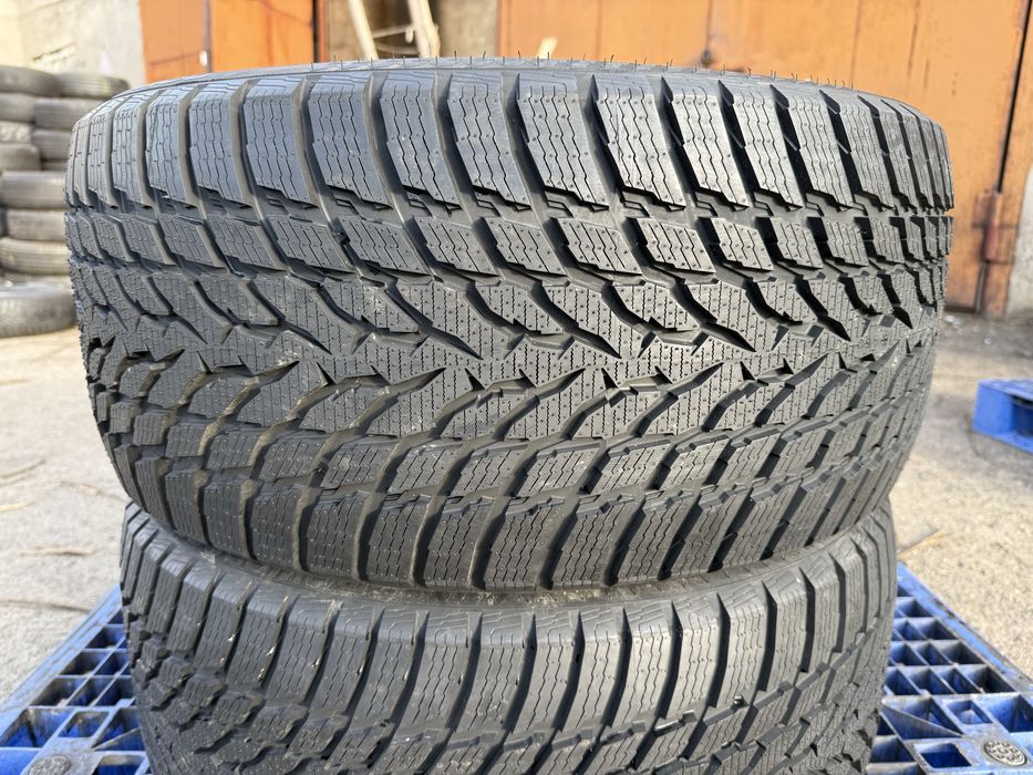 275/35 r20 Nokian SnowProof 1 Резина зимняя НОВАЯ