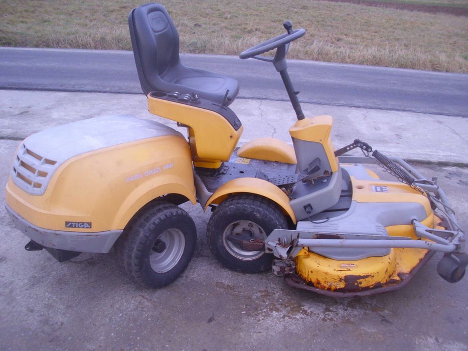 Stiga PARK PRO 4WD 4x4 Diesel Wspomaganie