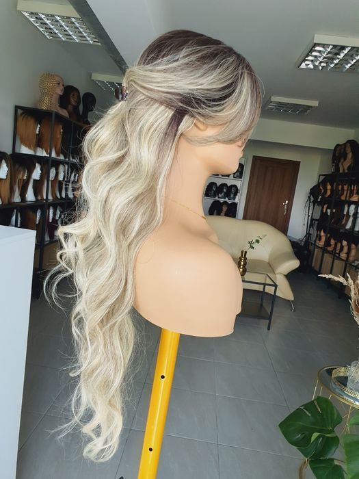 Długa peruka fale blond 3D naturalna fryzura Jennyfer 01