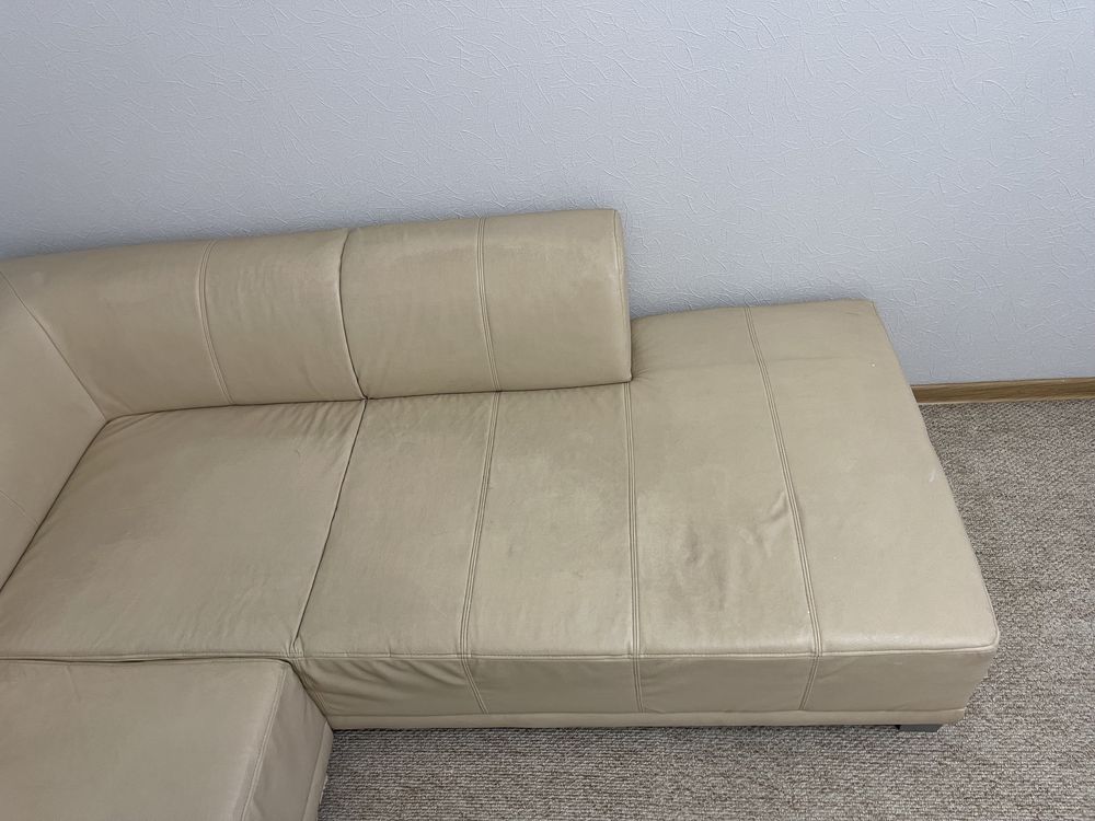 Продам кутовий шкіряний диван