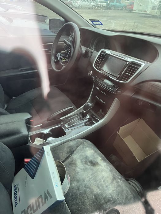 Honda Accord 2017 рік