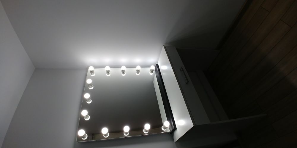 Lustro Glamour led do makijażu, idealny prezent