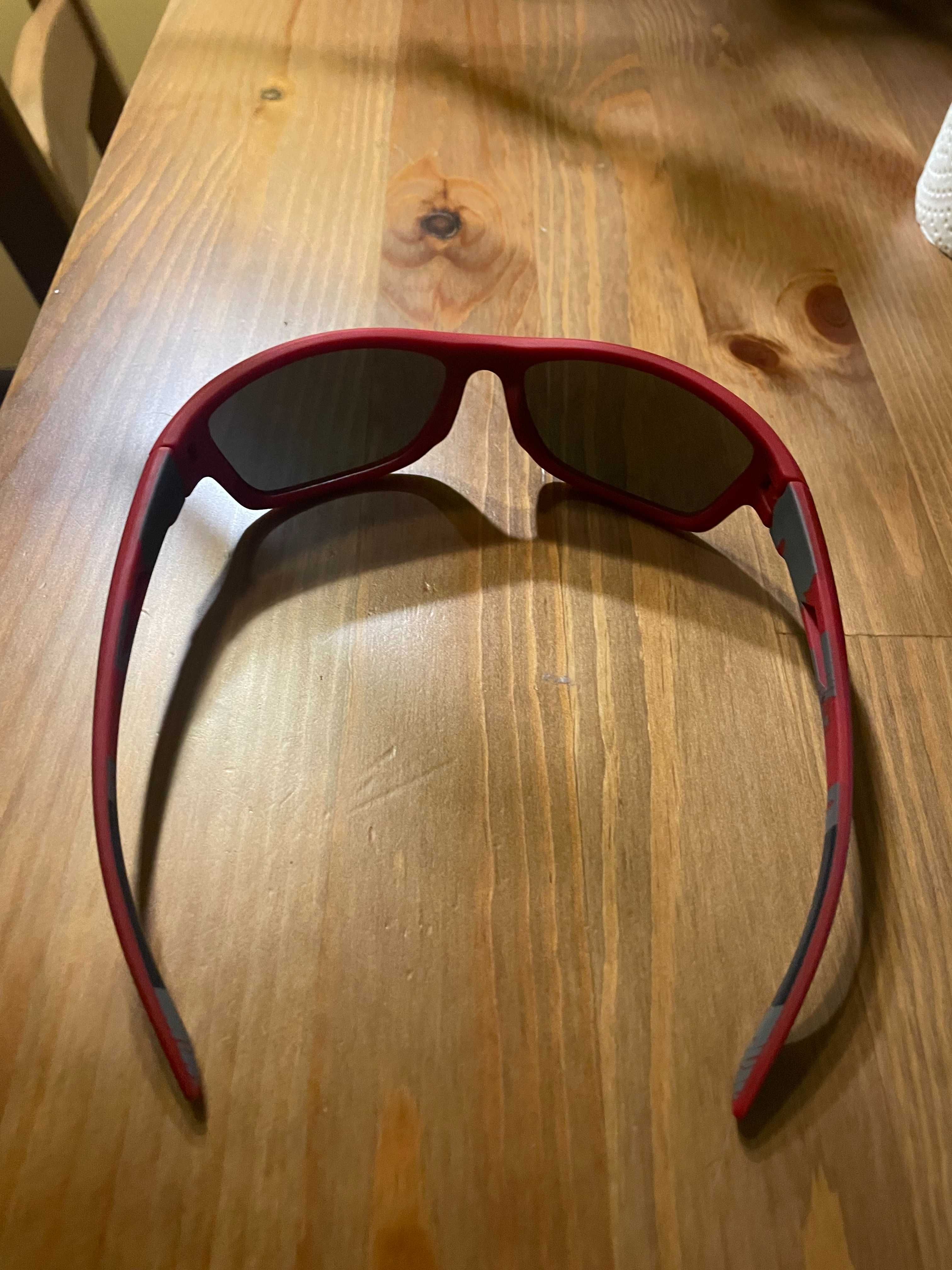 Okulary przeciwsłoneczne (nigdy nie używane)