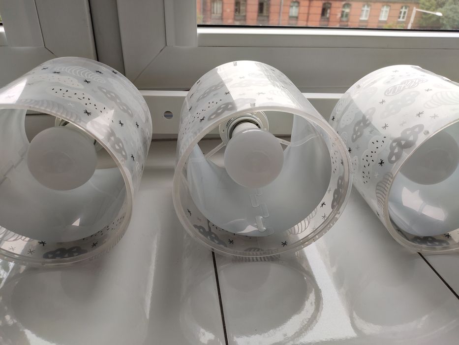 Lampa sufitowa z chmurkami