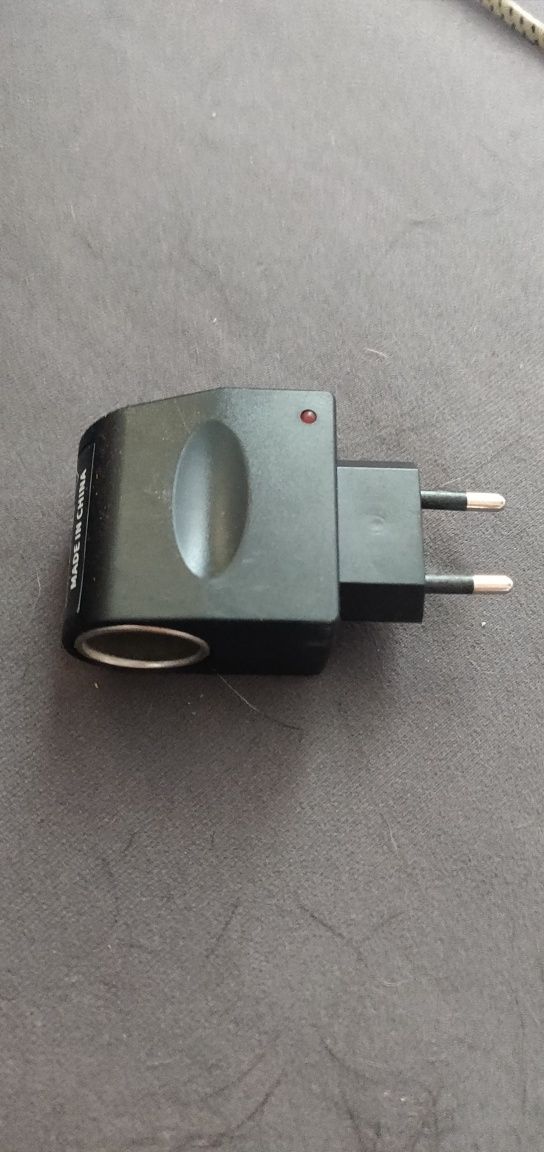 Adapter przejściówka DC 12 V 230 V samochodowa zapaliczka