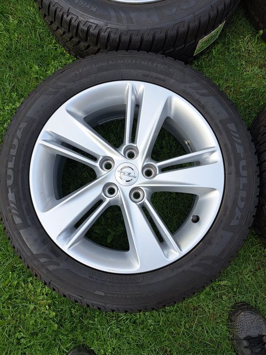 Koła zimowe Opel Insignia 5x115 17cali Fulda 2023r