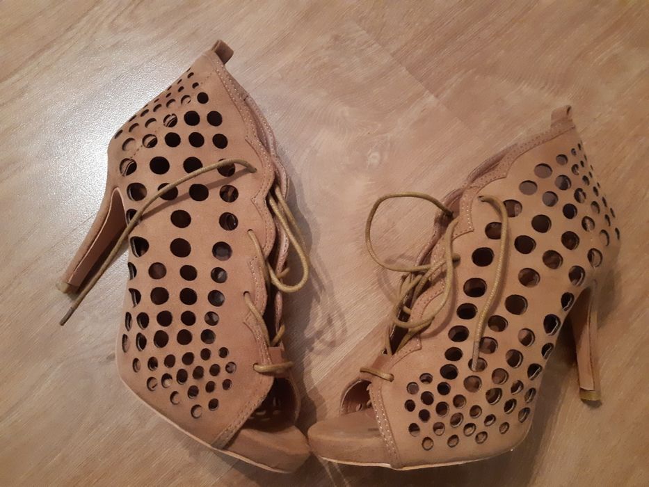 Sandálias Senhora tamanho 38