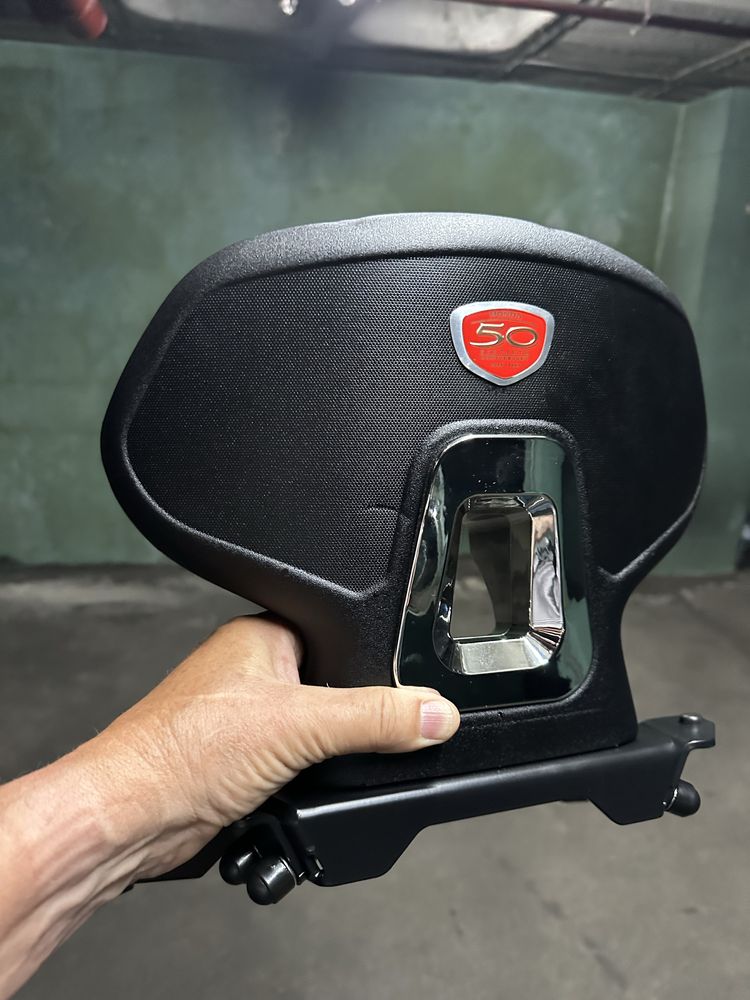 Encosto Honda forza