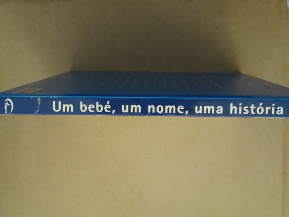 Um Bebé, Um Nome, Uma História