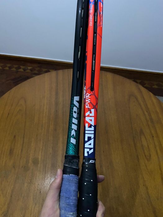 Duas raquetes mais 3 bolsas de raquetes