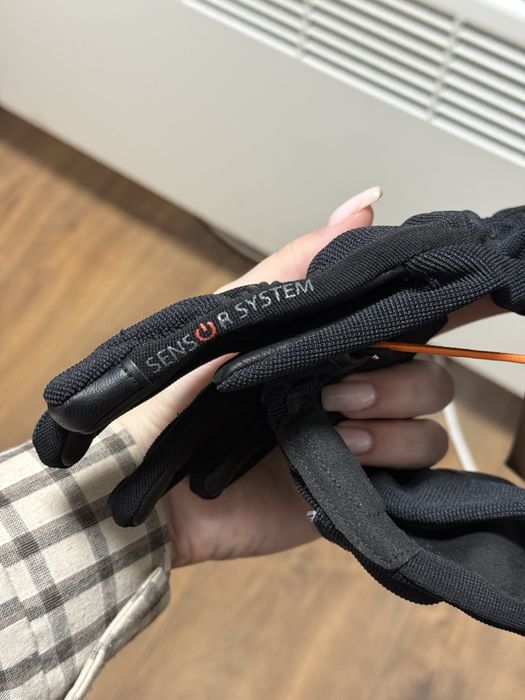 Новые женские мотоперчатки Bering