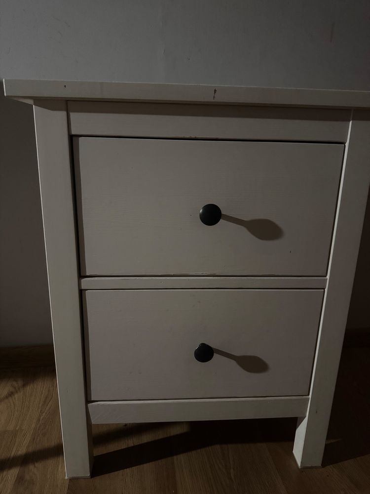Stolik nocny hemness
