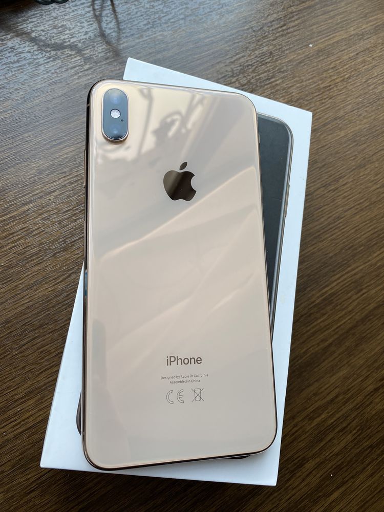 Продам айфон Xs max (gold) на 256гб