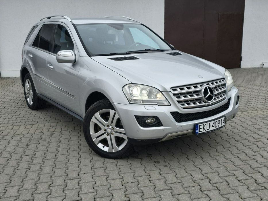 Mercedes-Benz ML 3,0cdi Automat,Alcantara,Navi,Podg.Fot.Klimatr 2 str.Xenony