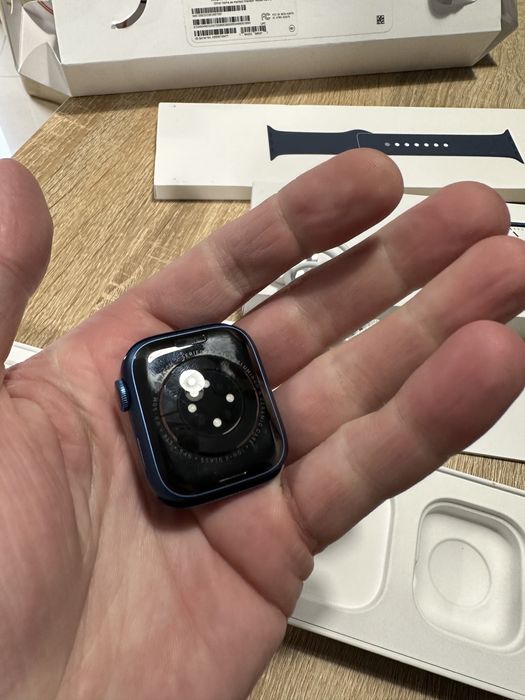 Apple Watch 8 41" 100% біля ТЦ Форум iLove Store іphone