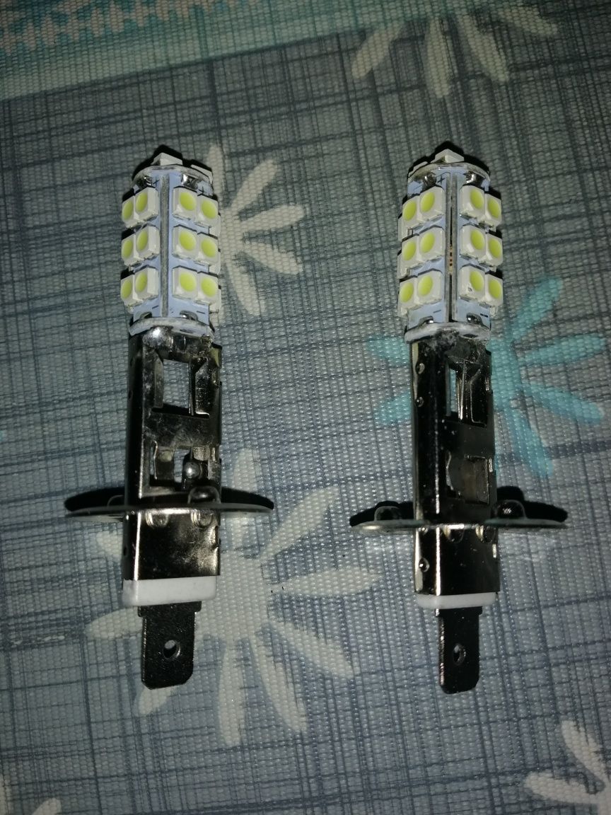 Автомобильные H1 HID ксеноновые белые лампы 25 SMD.