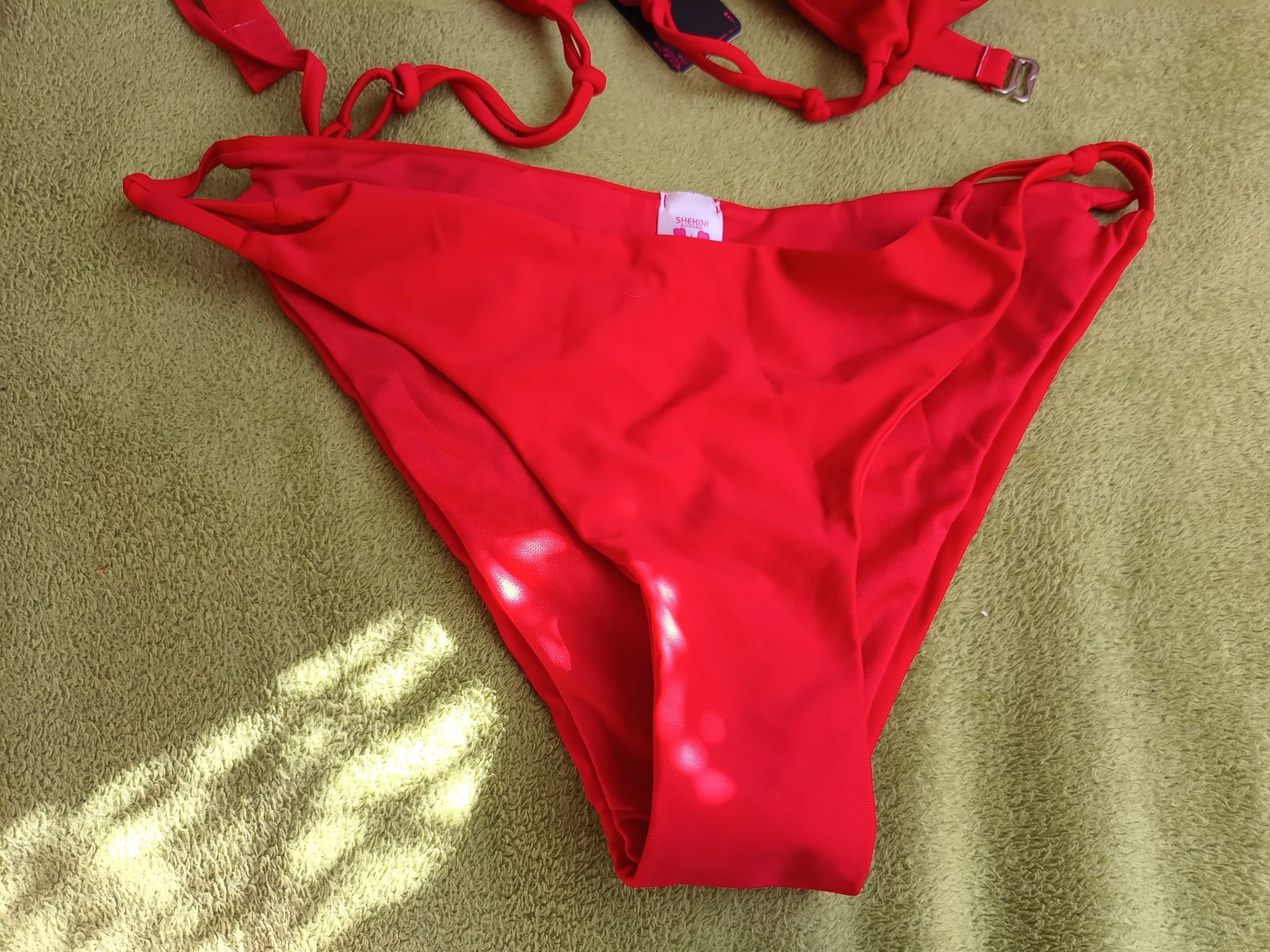 Strój kąpielowy Shekini dwuczęściowy rozmiar Xl kolor czerwony