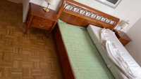 Łóżko drewniane 180 * 190 cm. Kolor Czereśnia.