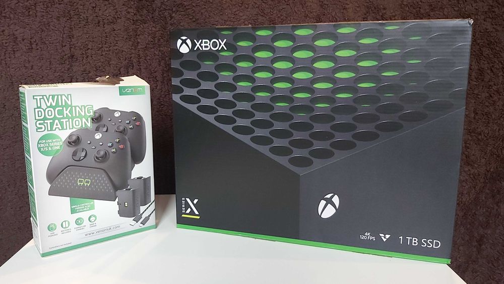 Xbox Series X 1Tb z napędem+2 pady+ładow. do padów+3 gry+UBEZPIECZENIE
