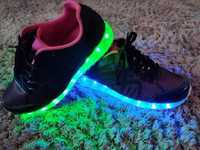 Светящиеся LED кроссовки с зарядкой от USB 40р- 25,5см. ОЛХ доставка