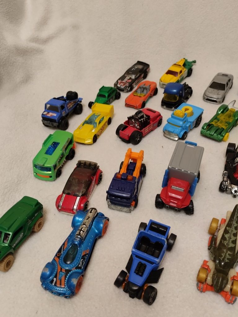 Машинки металические Hotwheels Хотвилс