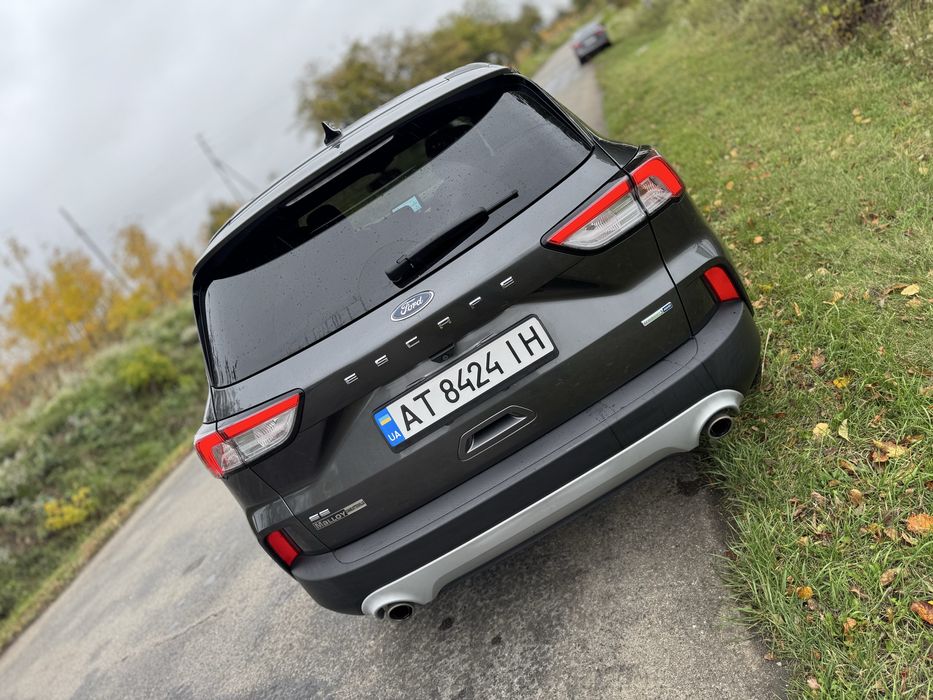 Ford Escap 2020 року