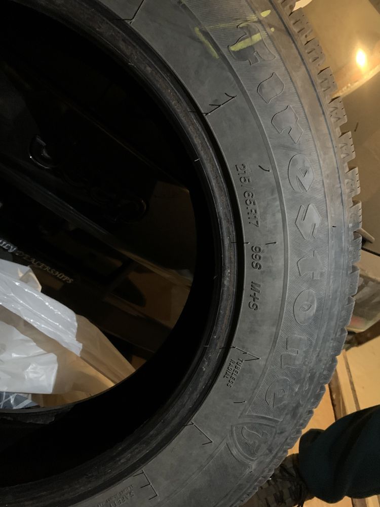 Шини шиповані 215 65 R17 Firestone Winterforce 2, зимові