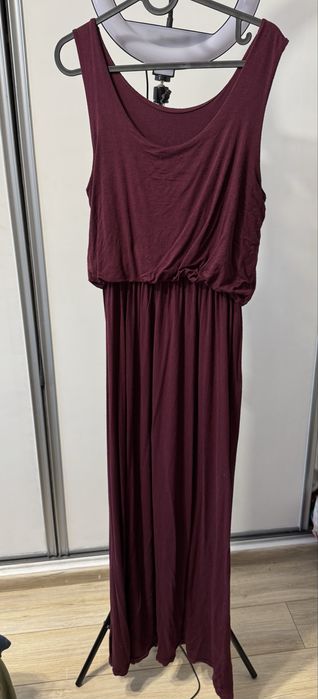 Bordowa długa elastyczna sukienka XL