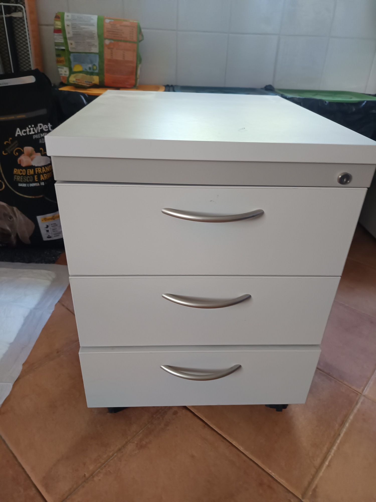 Módulo arrumação com rodas - 3 gavetas
