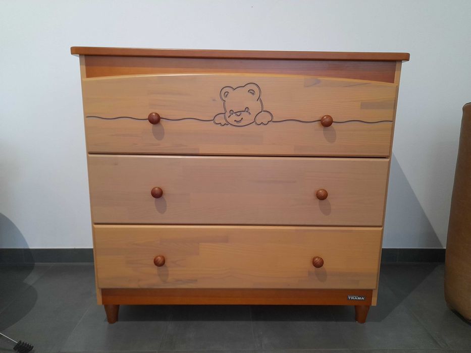 Cómoda marca trama grupo bebecar