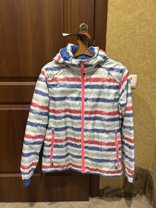 Курточка лыжная