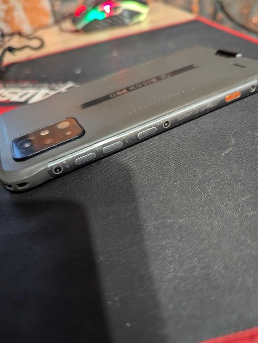 Продам umidigi bison pro