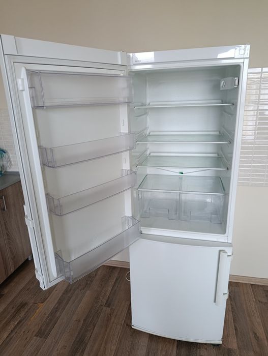 Холодильник Electrolux EN3400AOW