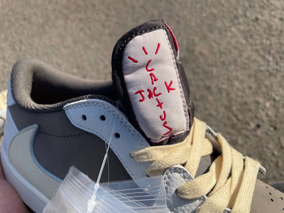 Travis Scott Jordan 1 Low Reverce Mocha 41-44,5р.