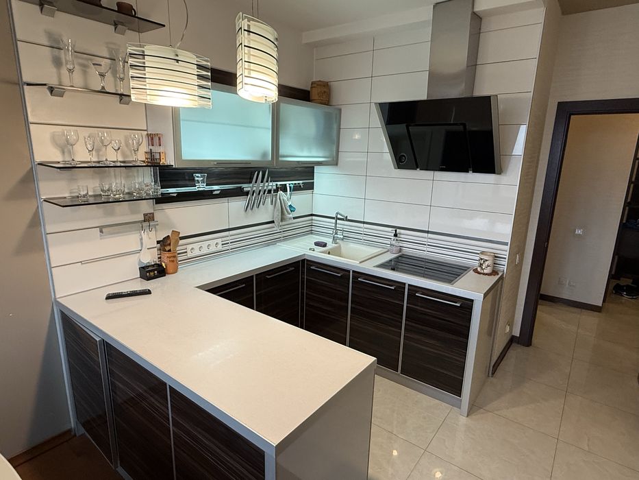 Здам квартиру 3 кім. вул. Урлівська б.23а( ліфти працюють 24/7)